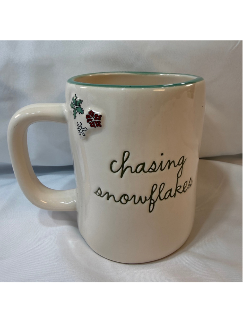 Rae Dunn Peanuts Chasing Snowflakes Snoopy & Woodstock Christmas Mug 2024 - Picture 1 of 4